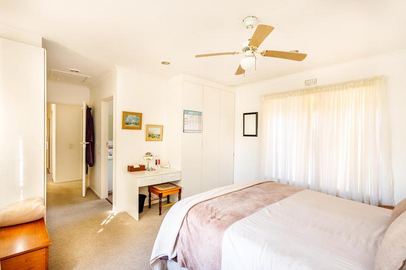 3 Bedroom Property for Sale in Pinelands Western Cape